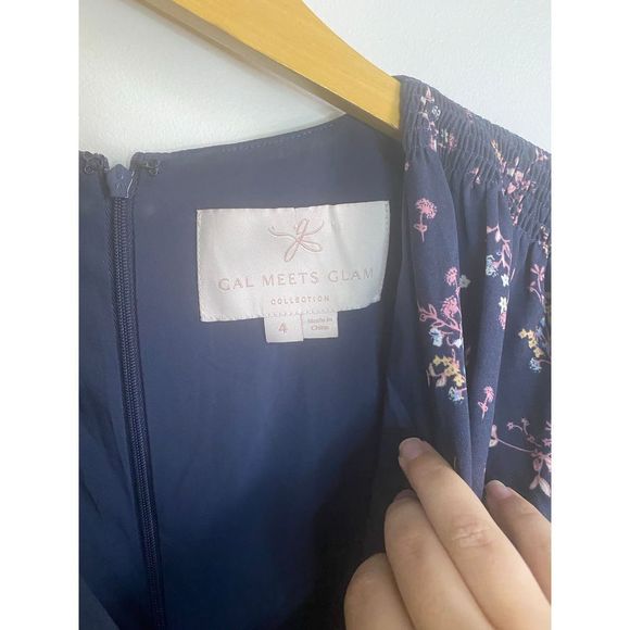 Gal Meets Glam Kelsey Faux Wrap Floral Dress Size 4 - Picture 5 of 14